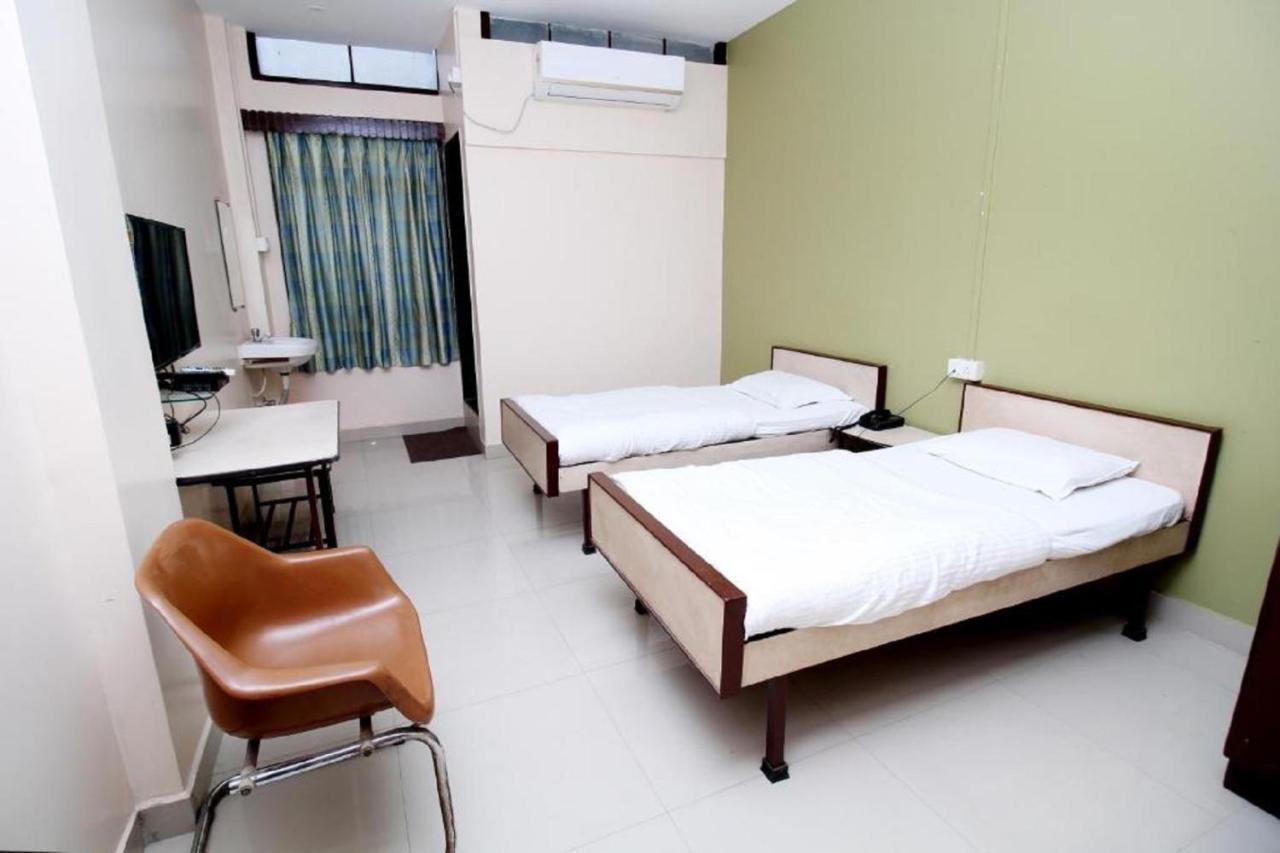 Hotel Gomatgiri Αουρανγκαμπάντ Εξωτερικό φωτογραφία